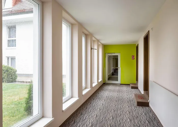 Scope Airport Hotel 3*