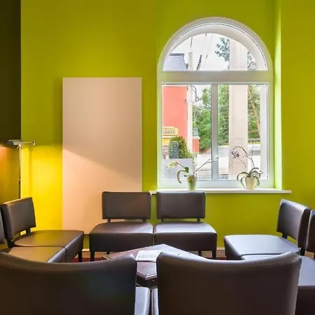 Scope Airport Hotell 3*